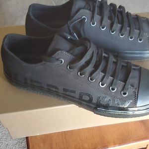 Burberry Sneakers